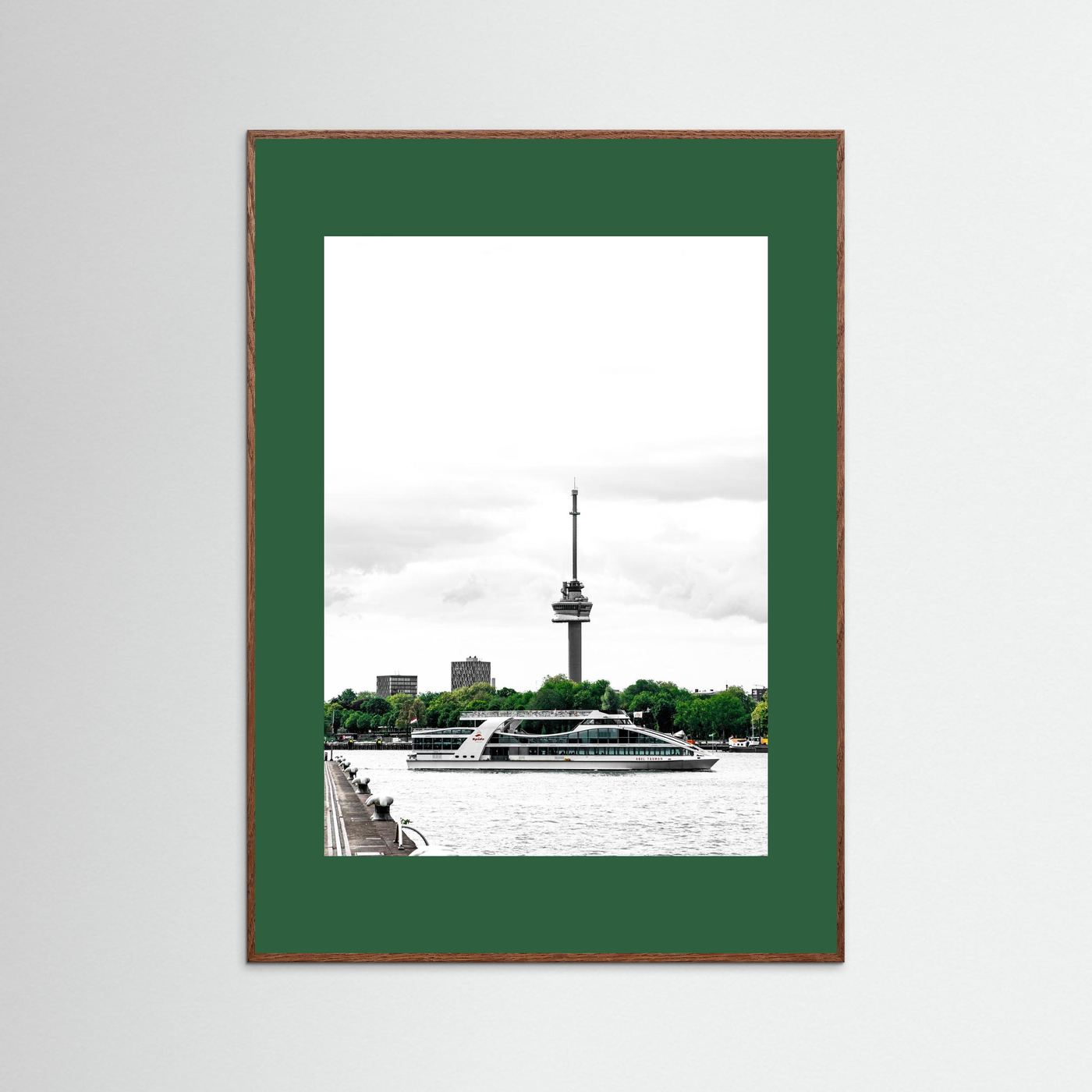  Veerboot vaart voor de Euromast langs, Rotterdam 